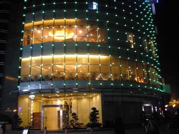 Sinais conduzidos exteriores conduzidos flexíveis da exposição do mergulho da tela PH100mm para a iluminação de construção